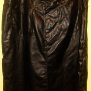 Womens faux leather skirt size 16